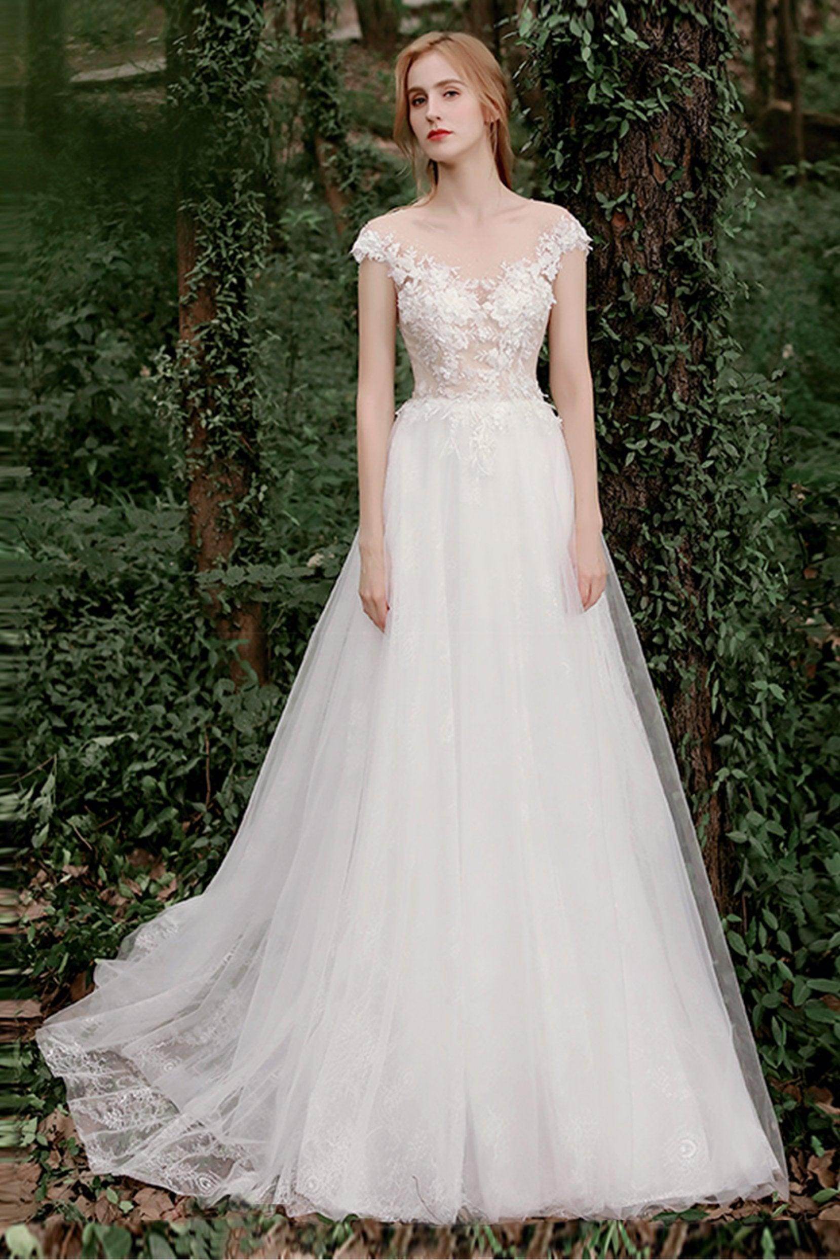 A-Line Sweep-Brush Train Lace Tulle Wedding Dress CW2727 - COCOMELODY